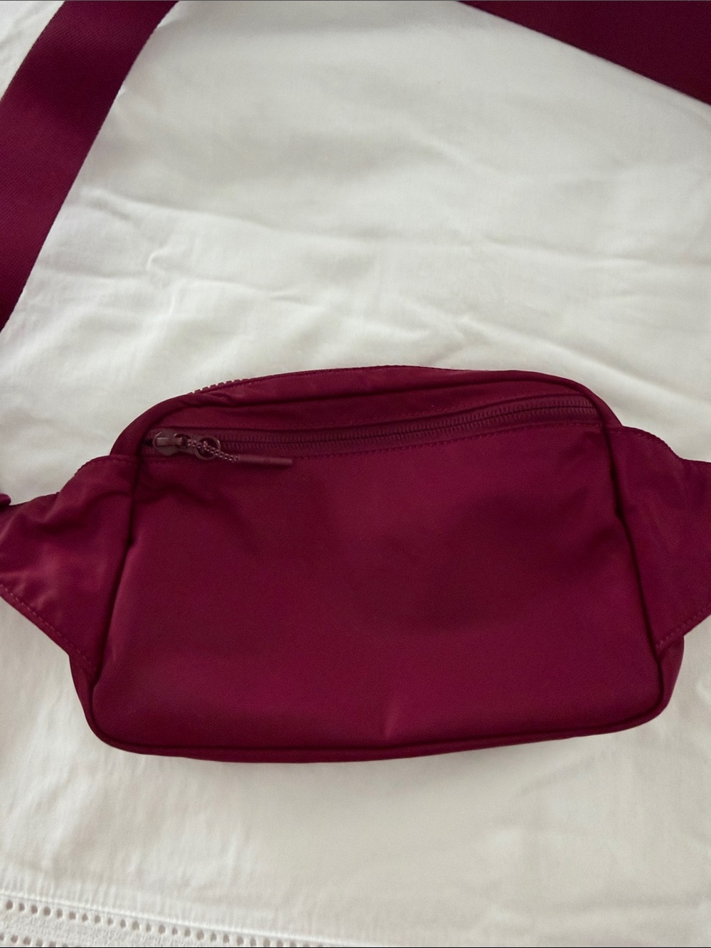 lululemon athletica Deep Berry Crossbody Belt Bag - Picture 2 of 6